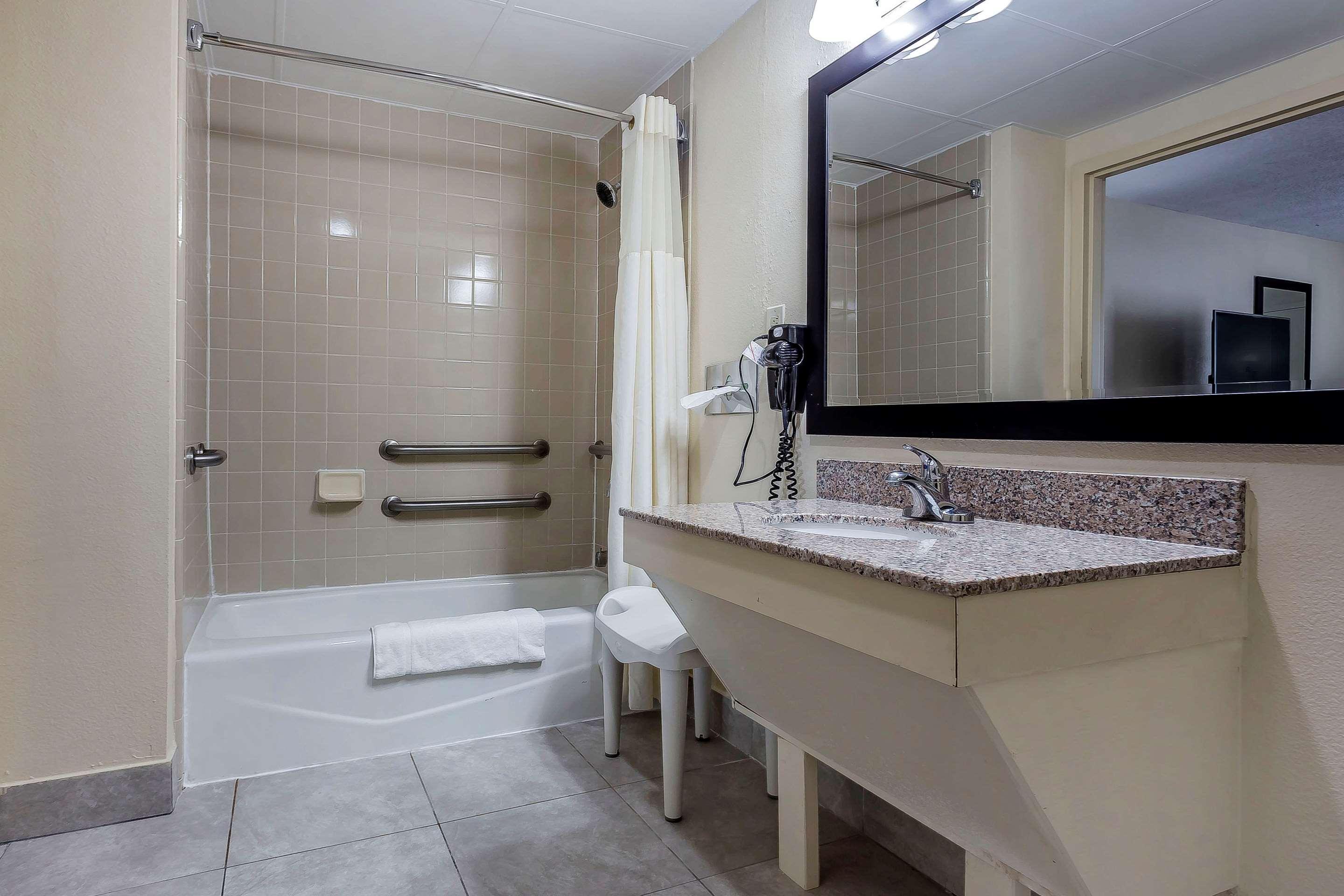 Quality Inn Aberdeen Buitenkant foto
